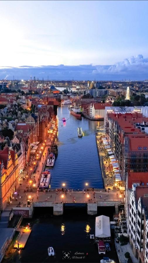 Baltic Riviera Apartments - Luxurious Apartment With Patio And River View Gdańsk Eksteriør bilde